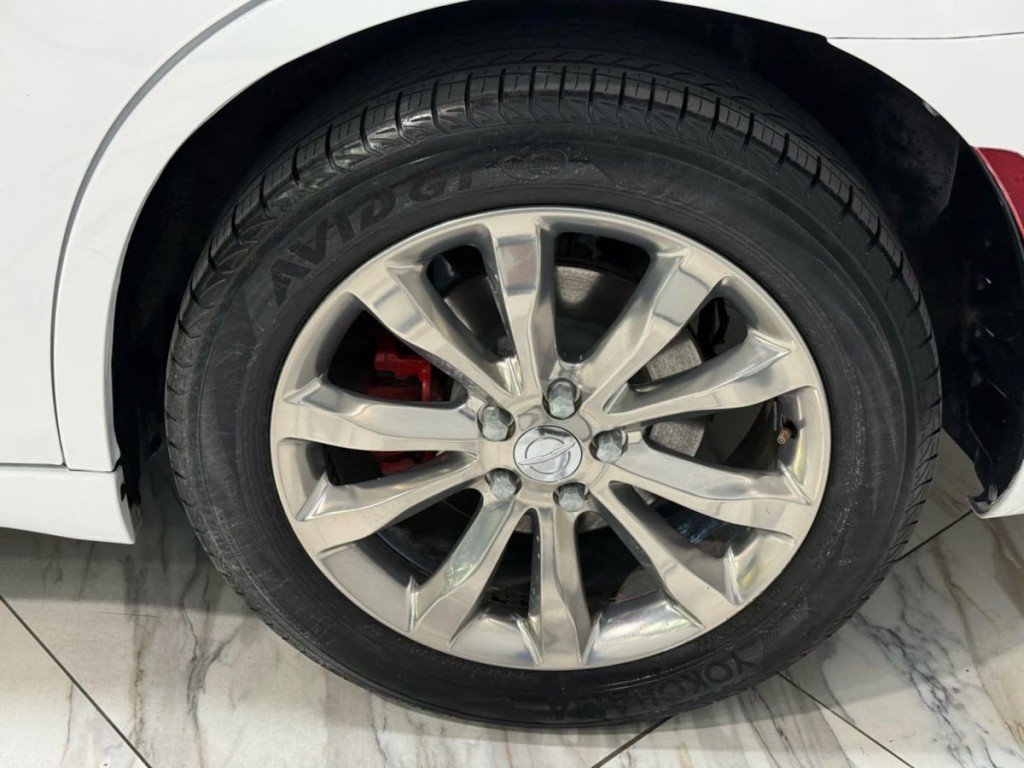 2020 Chrysler 300 Image 31