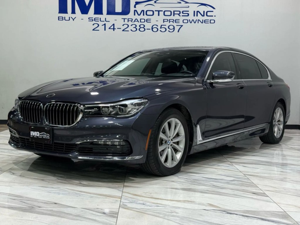 2018 BMW 7 Series Image 2