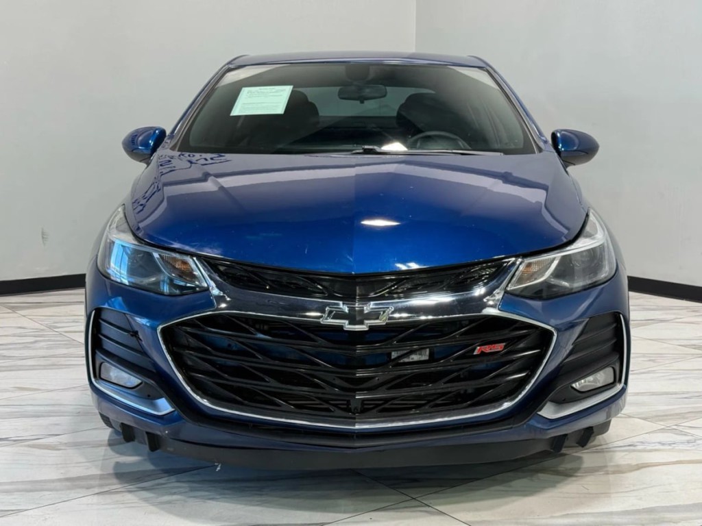 2019 Chevrolet Cruze Image 3