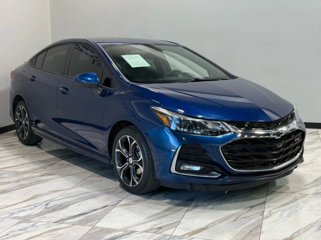 2019 Chevrolet Cruze Image 4