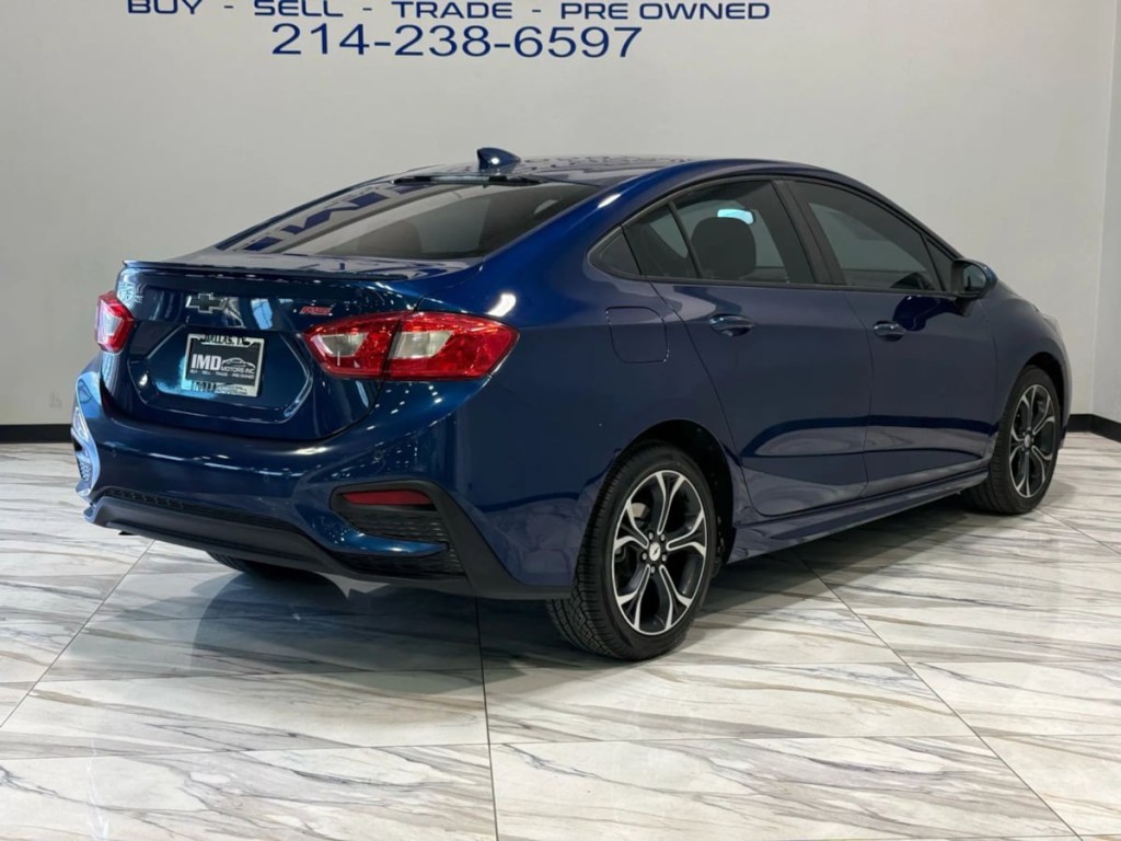 2019 Chevrolet Cruze Image 6