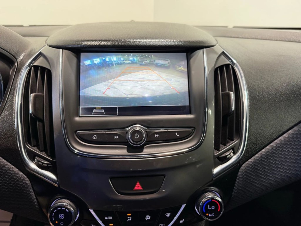 2019 Chevrolet Cruze Image 20