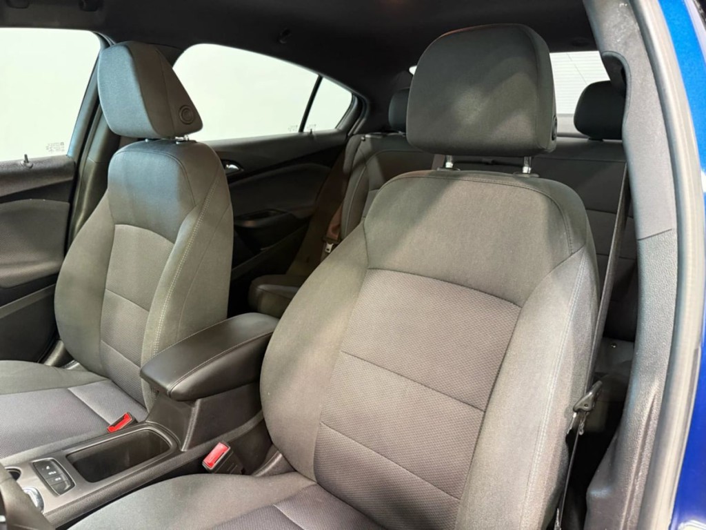 2019 Chevrolet Cruze Image 23