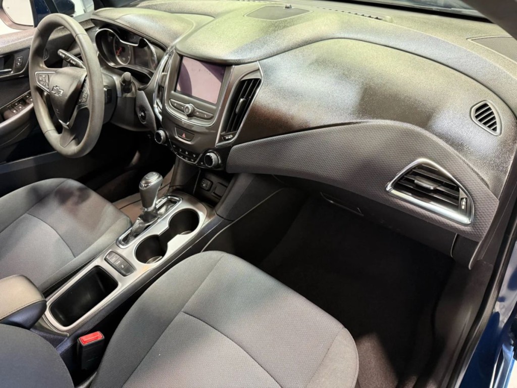 2019 Chevrolet Cruze Image 27