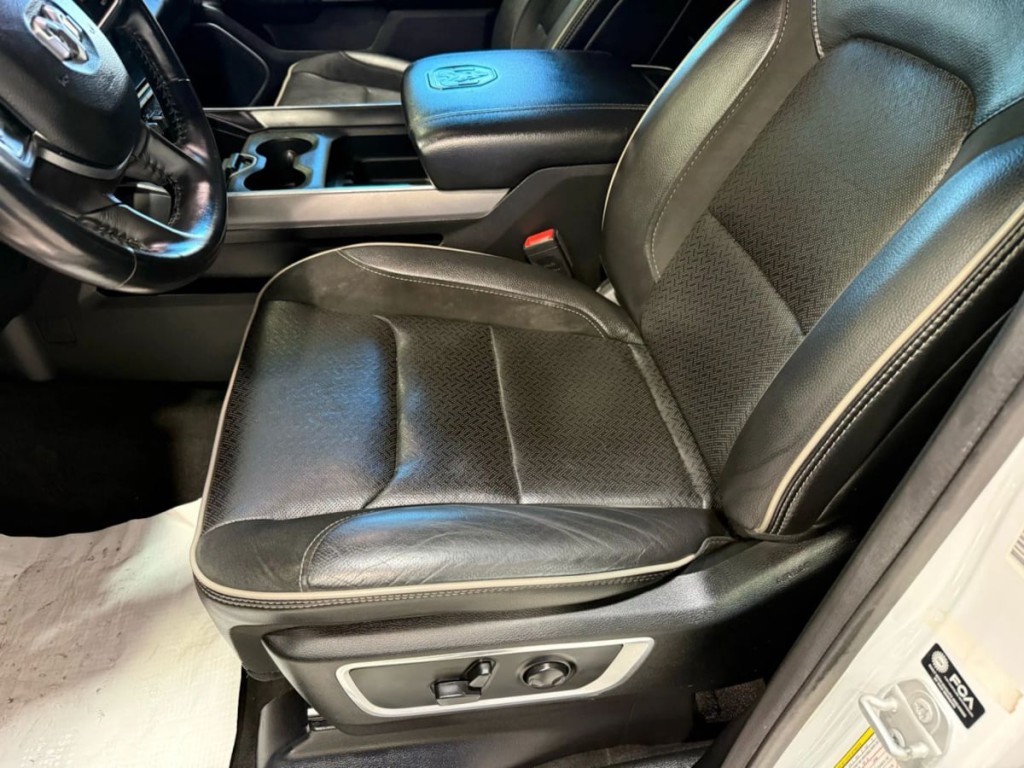 2023 RAM 1500 Image 24