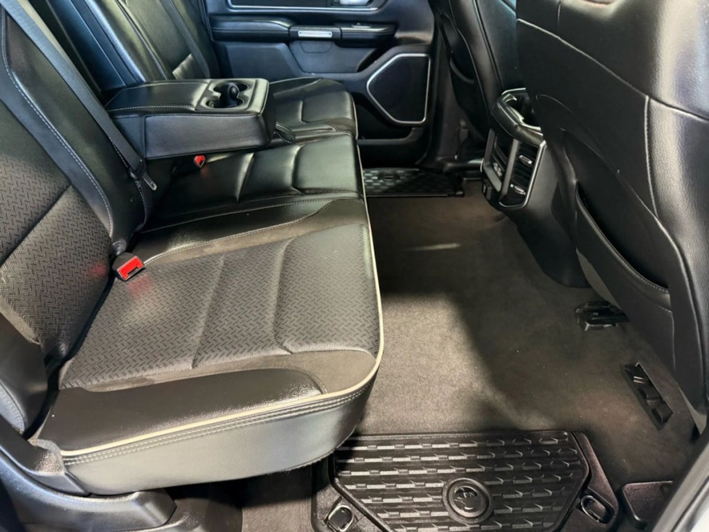 2023 RAM 1500 Image 32