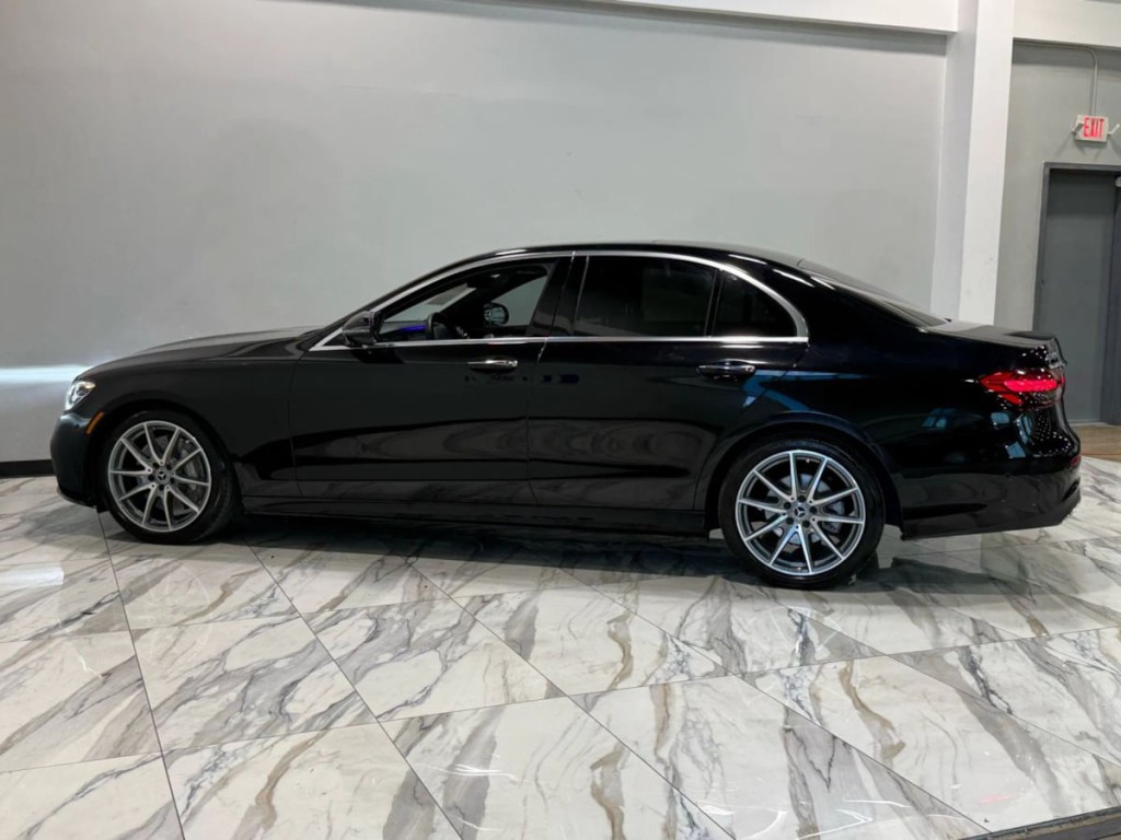 2021 Mercedes-Benz E-Class Image 9