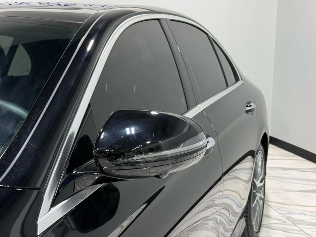 2021 Mercedes-Benz E-Class Image 10