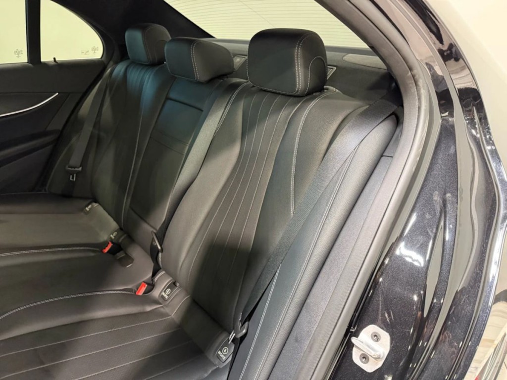2021 Mercedes-Benz E-Class Image 25
