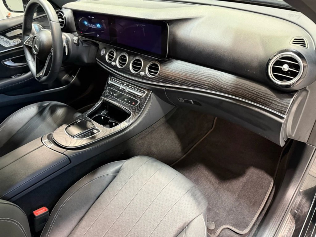 2021 Mercedes-Benz E-Class Image 27