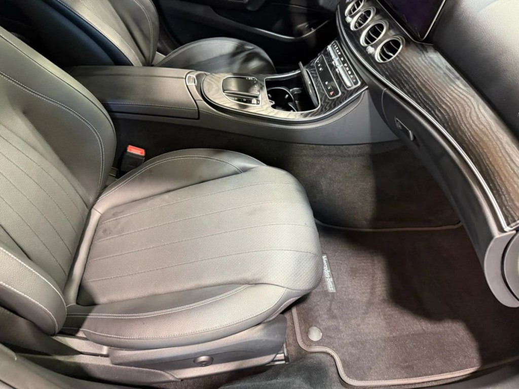 2021 Mercedes-Benz E-Class Image 29