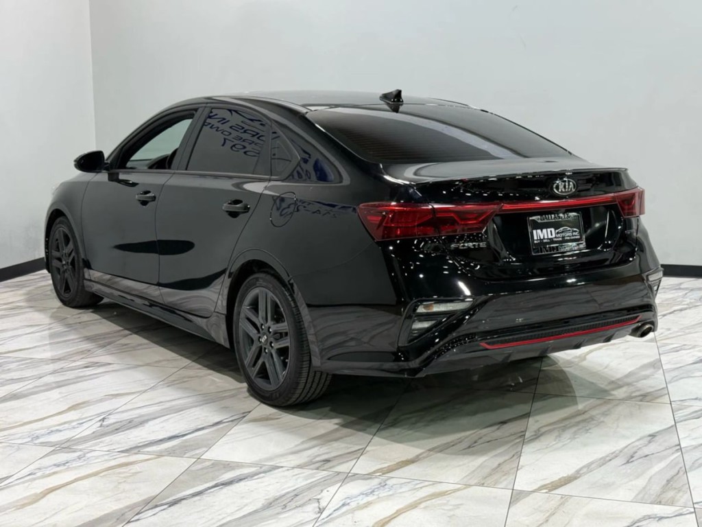 2021 Kia Forte Image 8