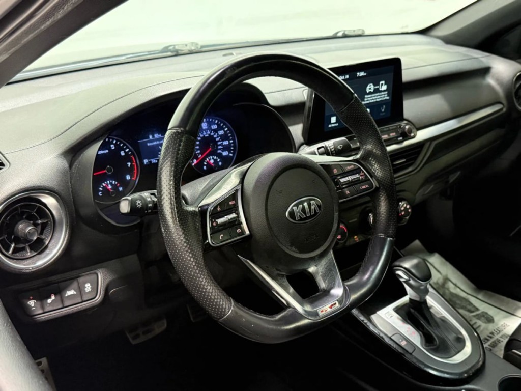 2021 Kia Forte Image 12