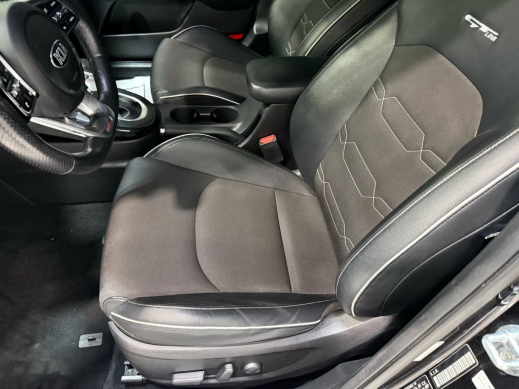 2021 Kia Forte Image 21