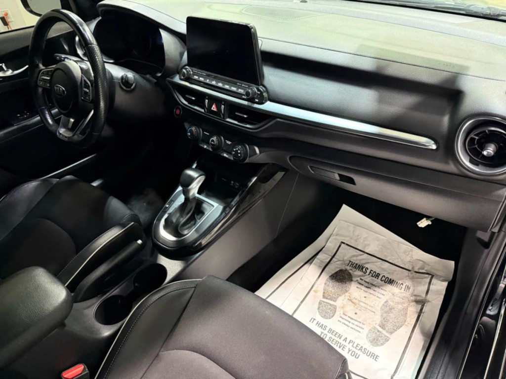 2021 Kia Forte Image 25