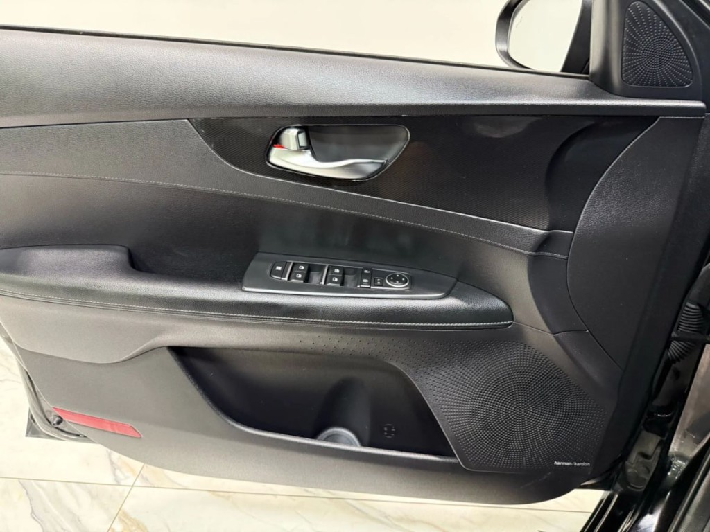 2021 Kia Forte Image 31