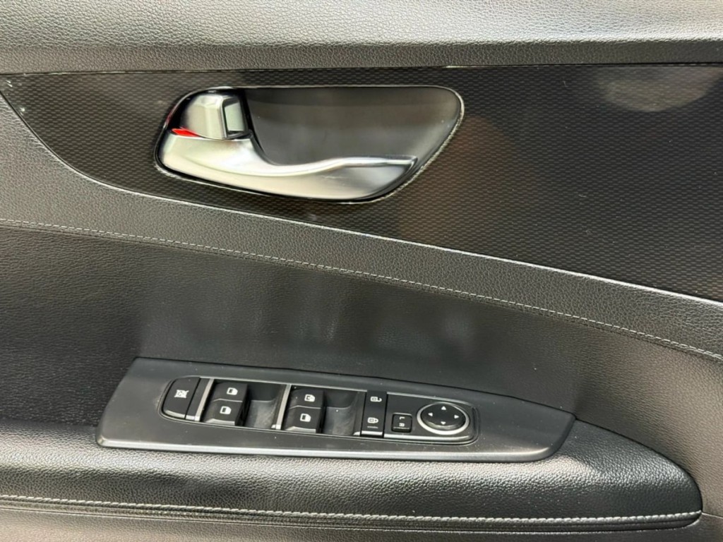 2021 Kia Forte Image 32
