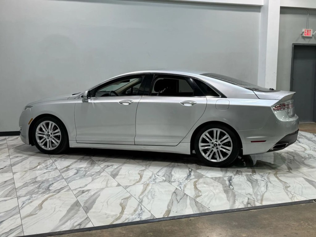 2016 Lincoln MKZ Image 9