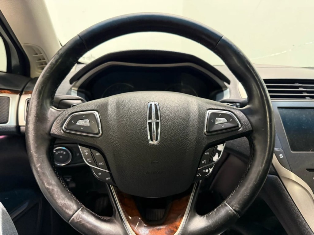 2016 Lincoln MKZ Image 14