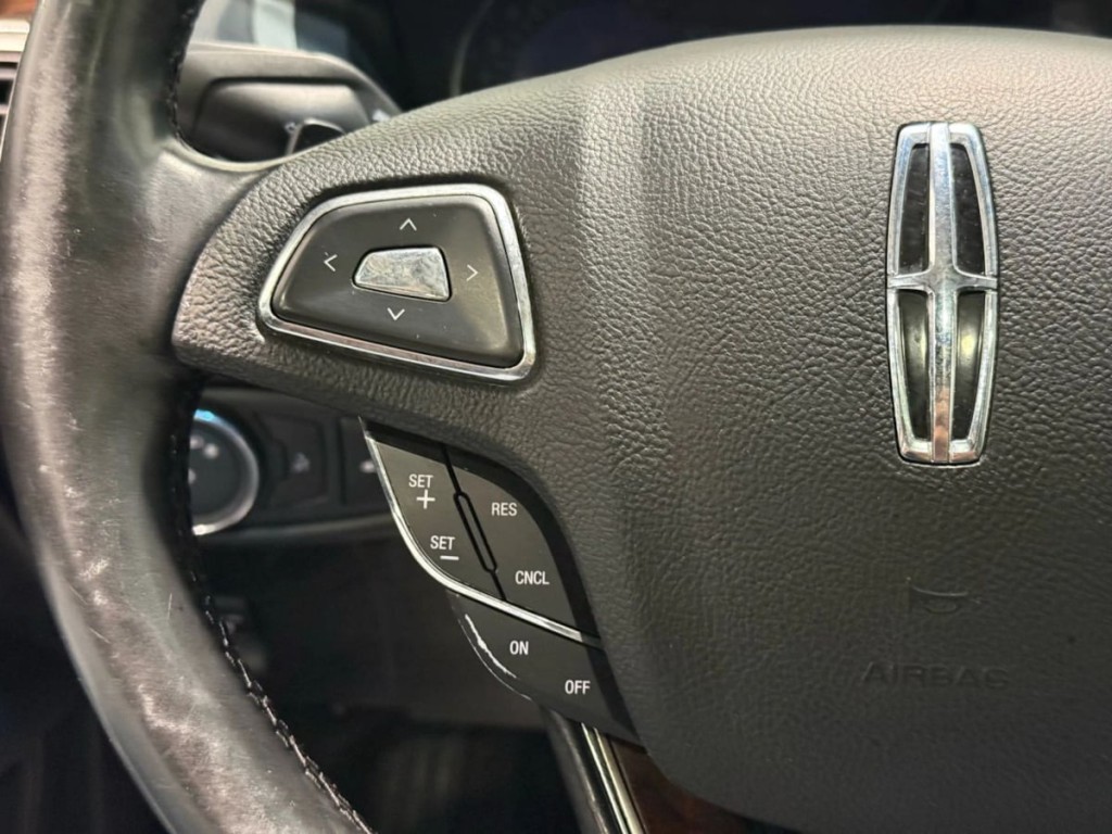 2016 Lincoln MKZ Image 15