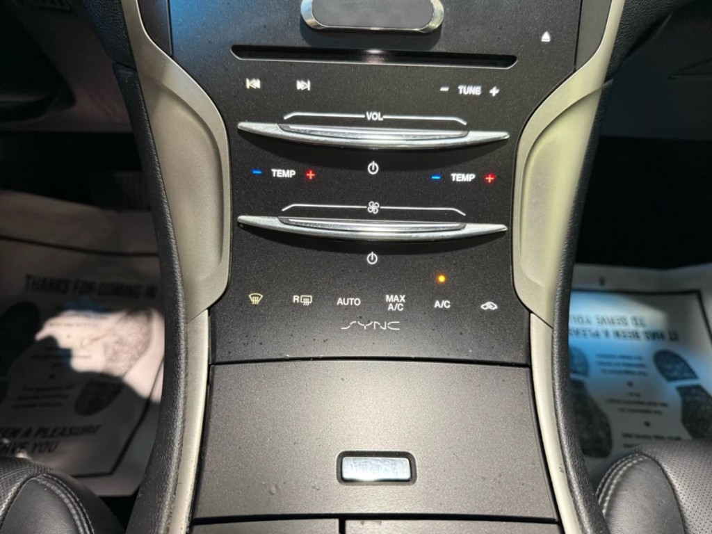 2016 Lincoln MKZ Image 20