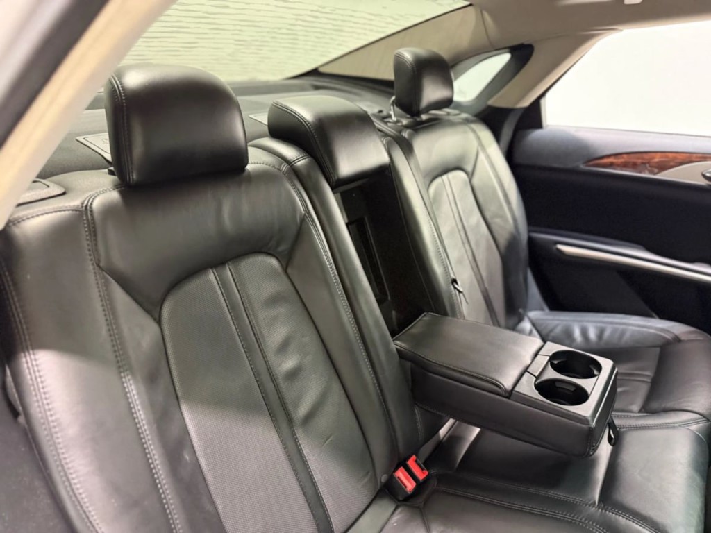 2016 Lincoln MKZ Image 29