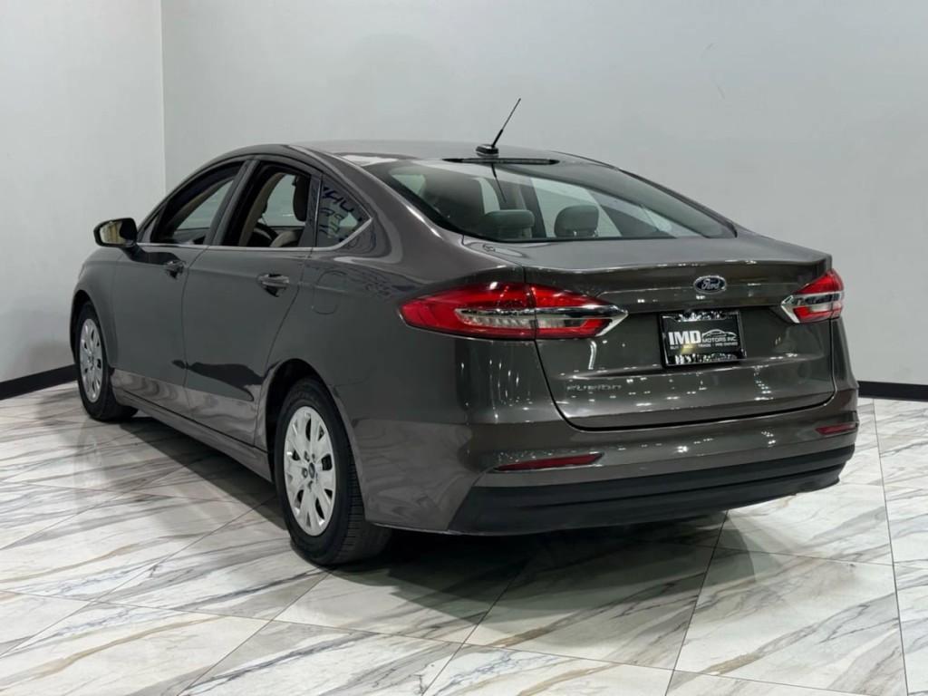 2019 Ford Fusion Image 8