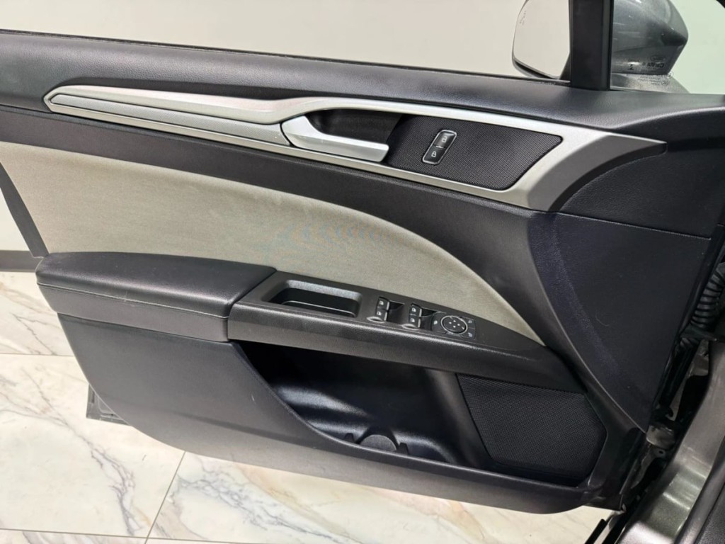 2019 Ford Fusion Image 11