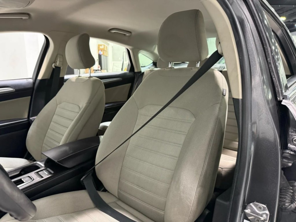 2019 Ford Fusion Image 22
