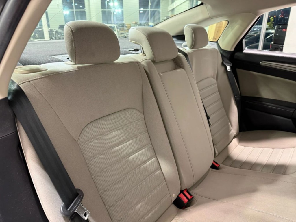 2019 Ford Fusion Image 29