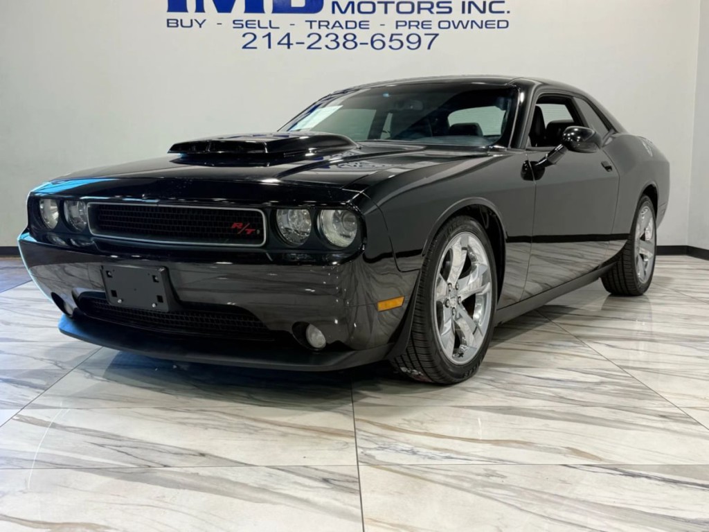 2013 Dodge Challenger Image 2