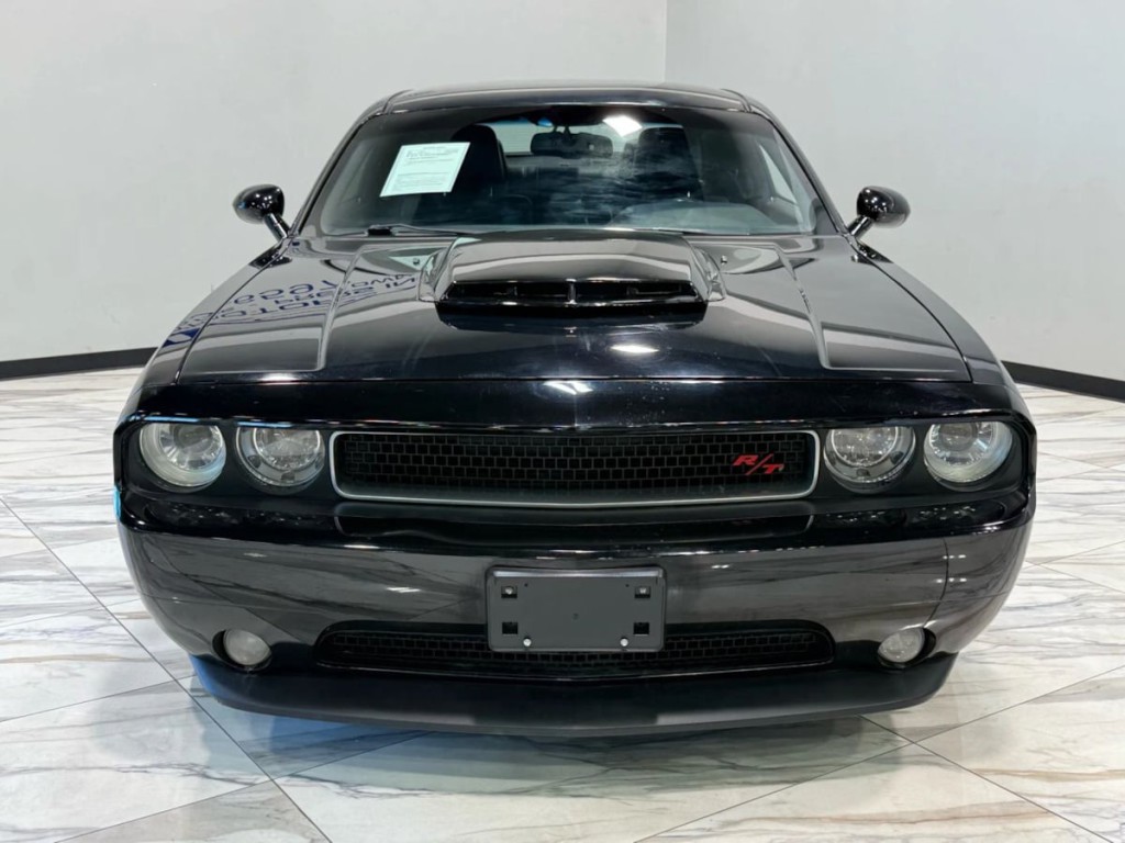 2013 Dodge Challenger Image 3