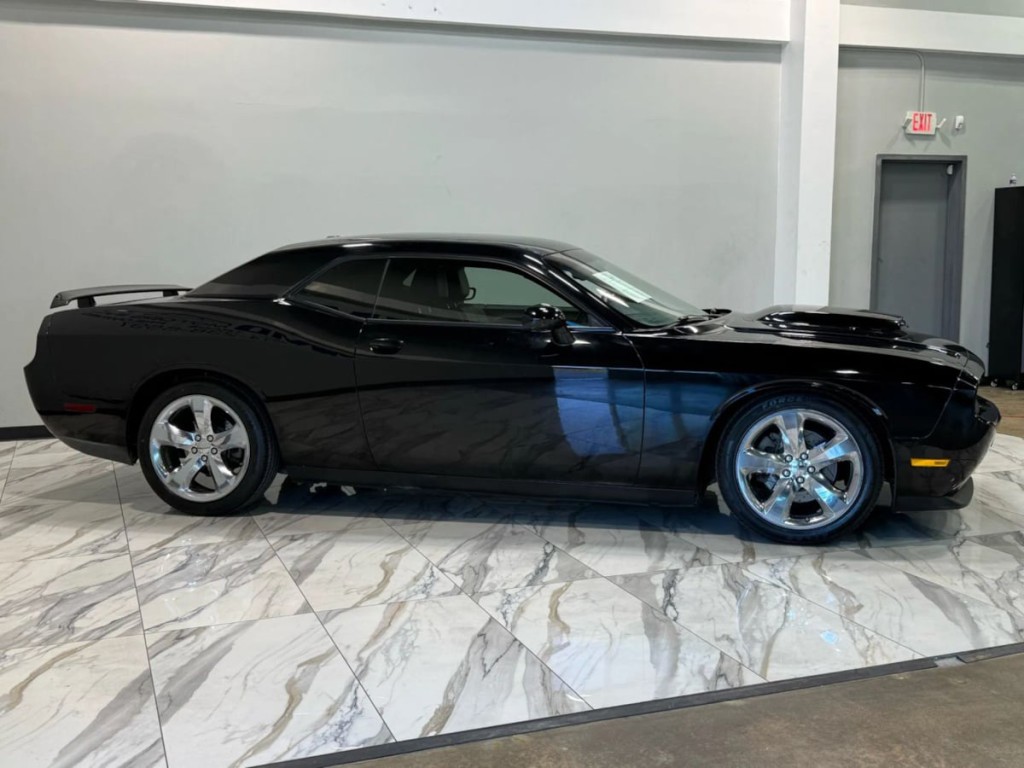 2013 Dodge Challenger Image 5