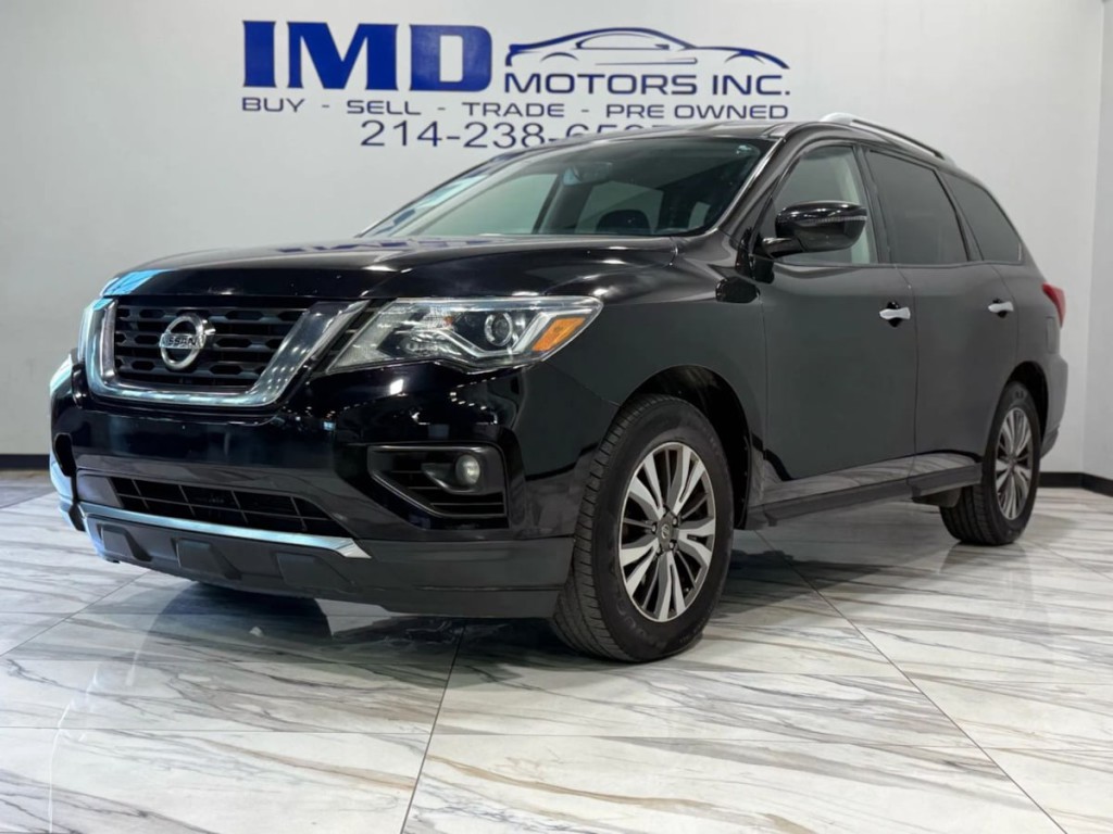 2018 Nissan Pathfinder Image 2