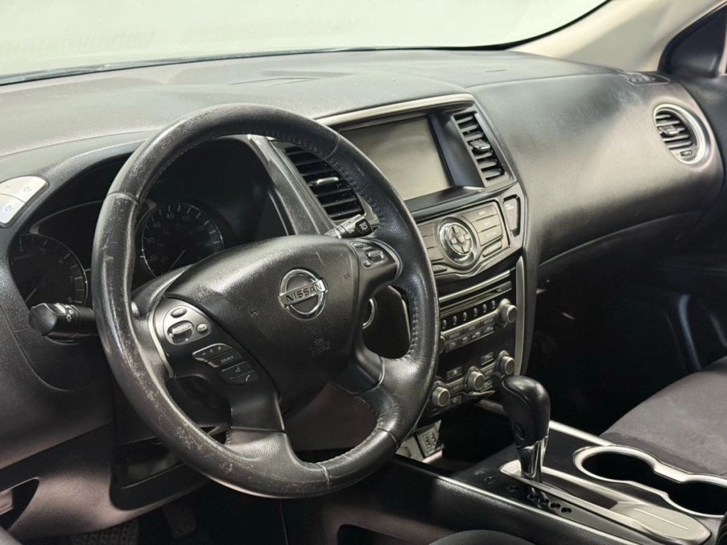 2018 Nissan Pathfinder Image 13