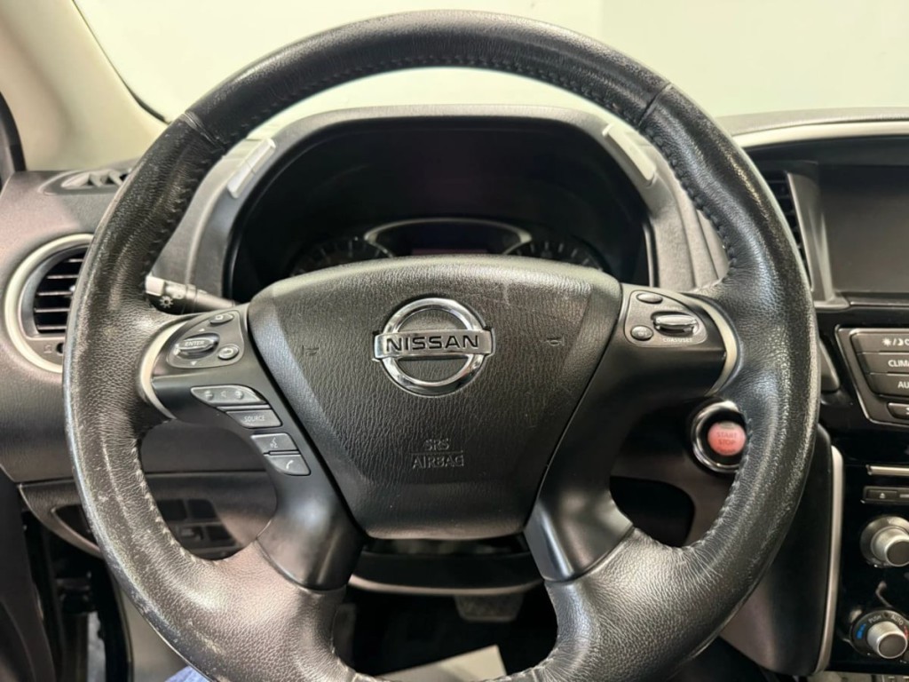 2018 Nissan Pathfinder Image 14