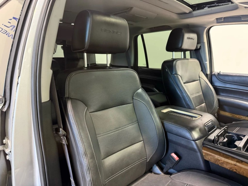 2015 GMC Yukon Image 28