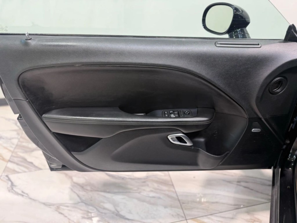 2019 Dodge Challenger Image 10