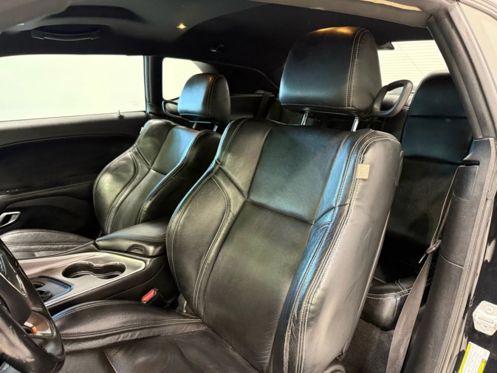2019 Dodge Challenger Image 21