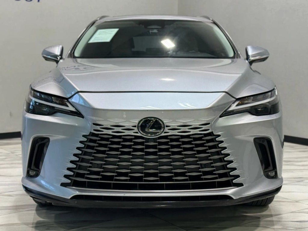 2023 Lexus RX 350 Image 3