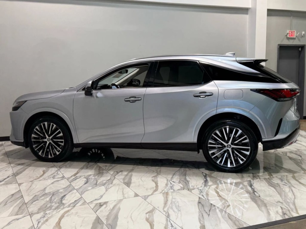 2023 Lexus RX 350 Image 9