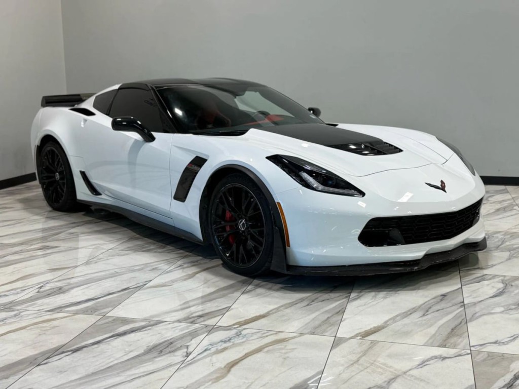2015 Chevrolet Corvette Image 4