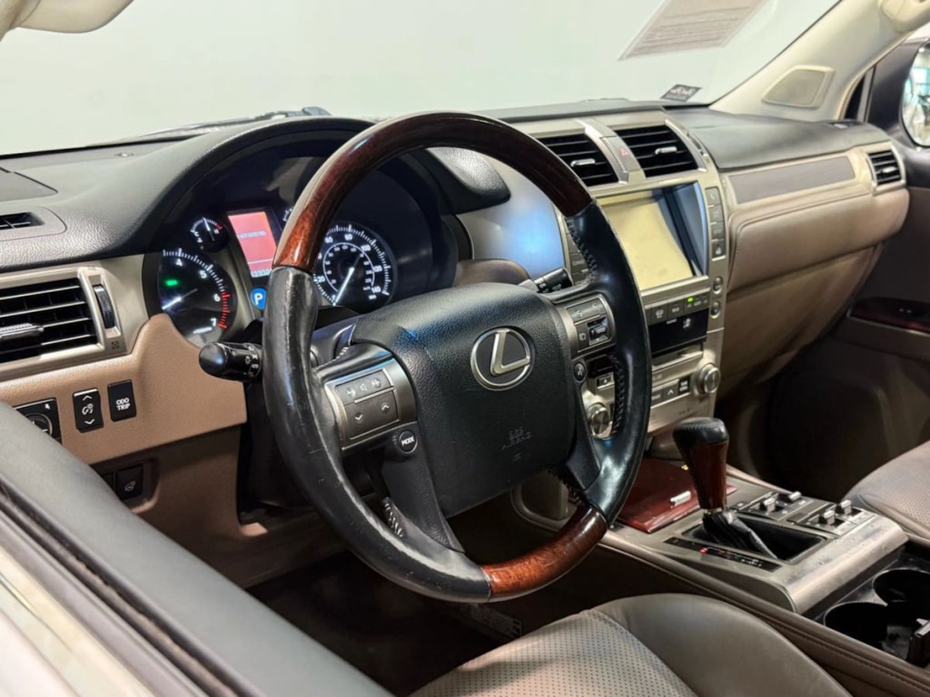 2015 Lexus GX 460 Image 14