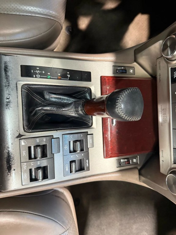 2015 Lexus GX 460 Image 22