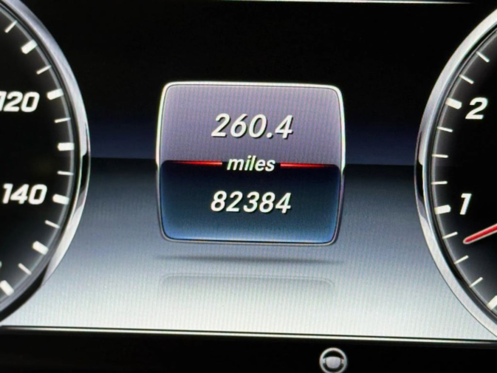 2016 Mercedes-Benz S-Class Image 21