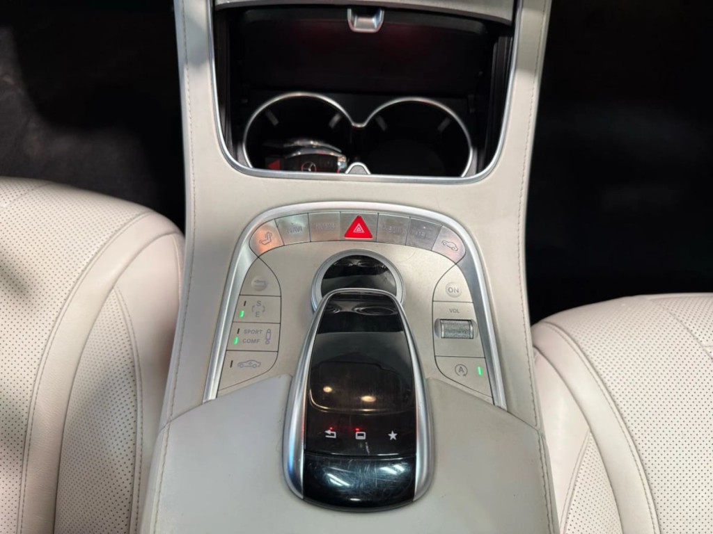 2016 Mercedes-Benz S-Class Image 24