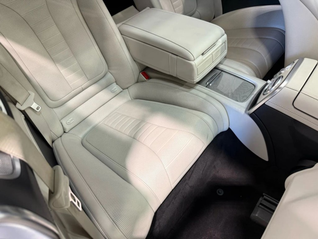 2016 Mercedes-Benz S-Class Image 34