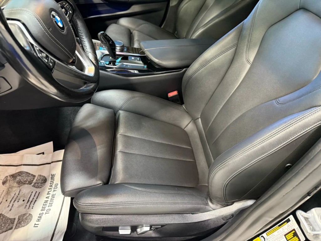 2019 BMW 5 Series Image 21