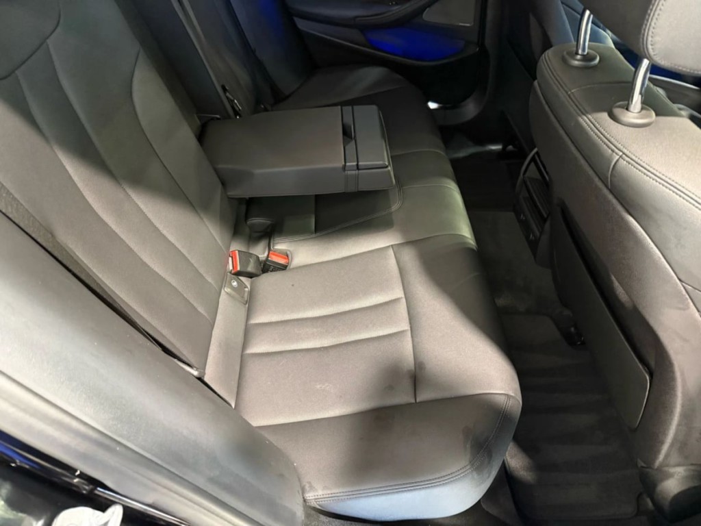 2019 BMW 5 Series Image 28