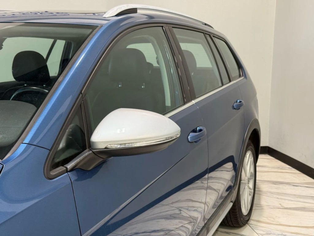 2018 Volkswagen Golf Image 10